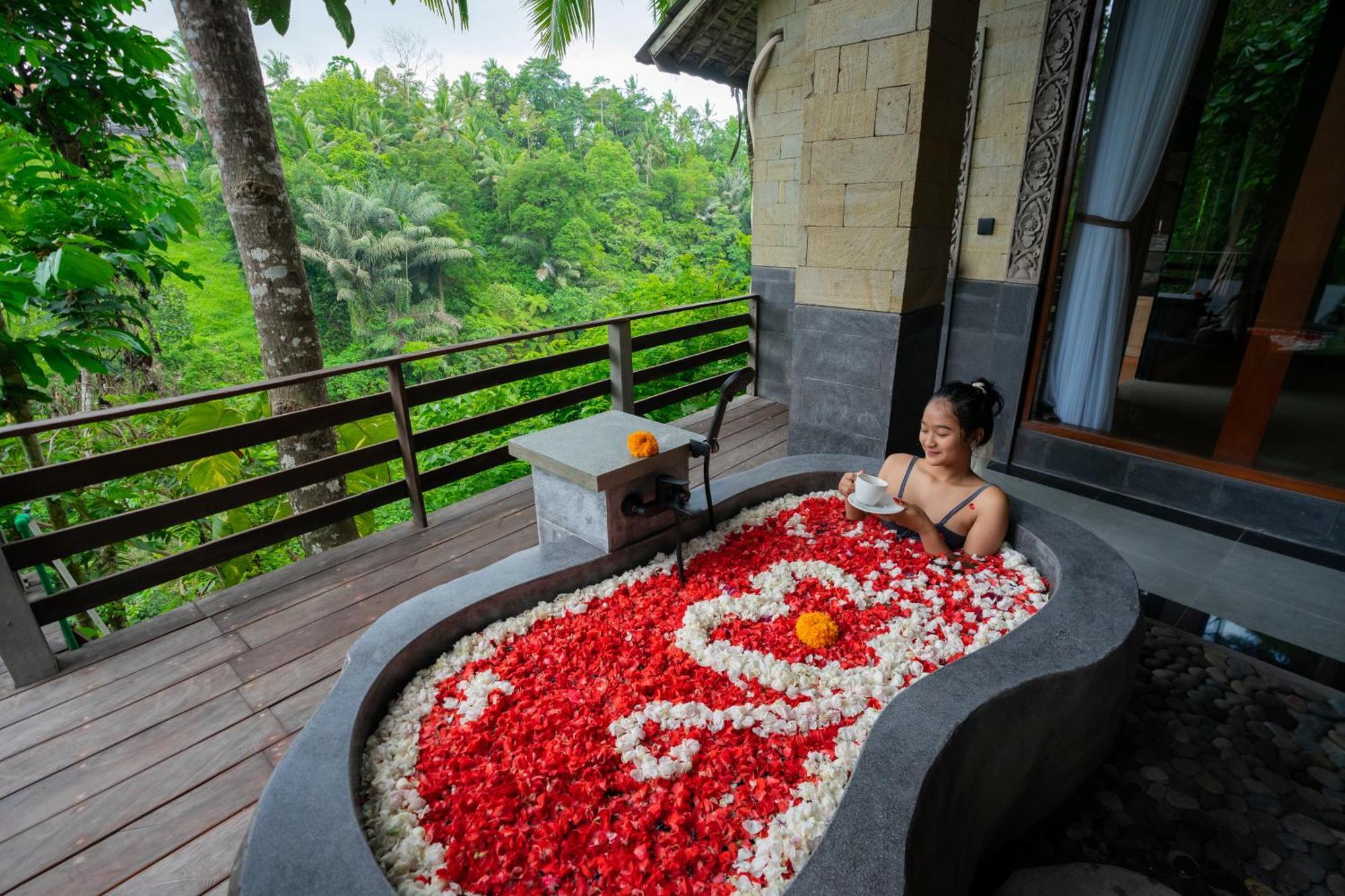 Ubud Paras Villa Exterior foto