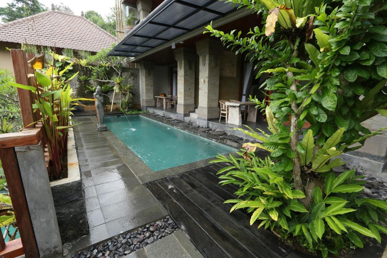 Ubud Paras Villa Exterior foto